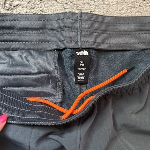 The North Face Fleece Lined Pants - Picture 3 of 7